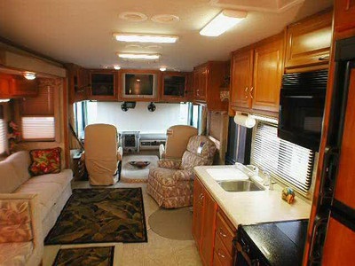 2006 Bounder 32W Unique Custom Coach
