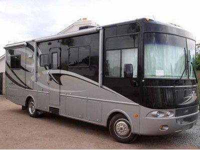 New 2006 R-Vision Trail-Lite M281 Double