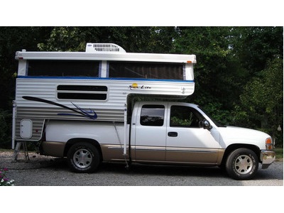 2006 Sun-Lite Eagle Truck Camper Mint