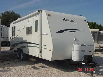 For sale 2005 Fleetwood Resort EXT25BHS