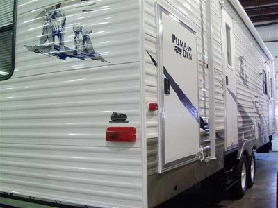 2008 Puma 31BHSS Travel Trailer Bunks 
