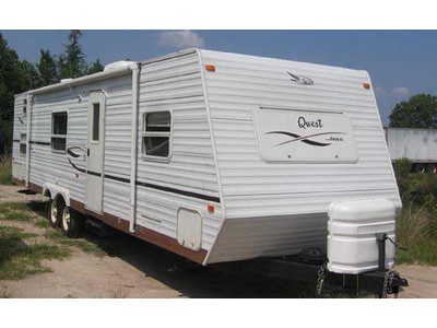 2003 Qwest 324G - 32 ft.