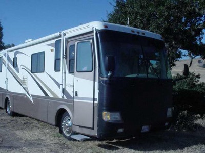 2000 Monaco Diplomat 36ft Diesel w/2slds