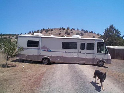 1993 winnbago 34foot rear queen