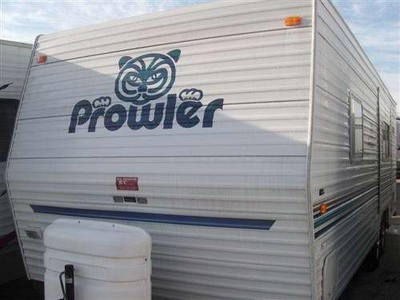 2003 Prowler 25Y Rear Kitchen Trailer