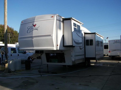 2002 Cardinal 292X Great Used Unit!