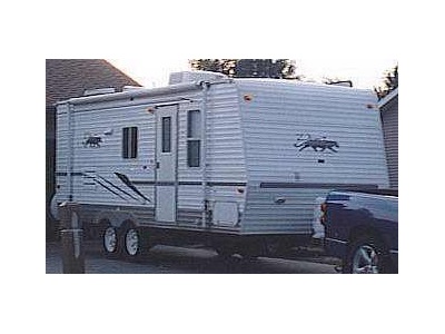 2004 24 PUMA Bunkhouse w/Queen Bdrm 
