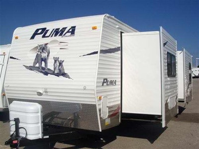 2009 Puma 29FQS Two Slide Travel Trailer