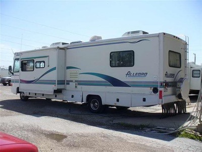 1998 33 Allegro $19,900