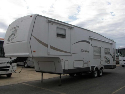 2004 Cherokee 315L Great Used Unit!