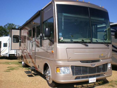 2008 Fleetwood Bounder 36Z Motorhome RV 
