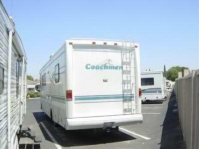 Immaculate 96 coachman Santara 36,000 mi