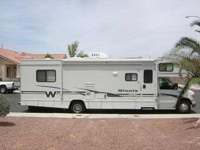 2002 Winnebago Minnie 30ft  $25,900 only