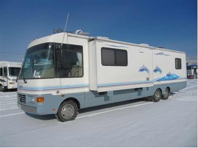 1999 National Dolphin Motorhome ( With l