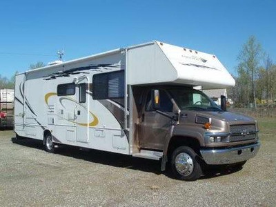 2005 Gulfstream Enduramax Toy Hauler