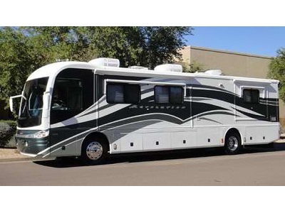 2002 Fleetwood Revolution 38B Double Sli