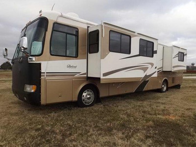 For sale 2003 Monaco Coach Diplomat 38PS