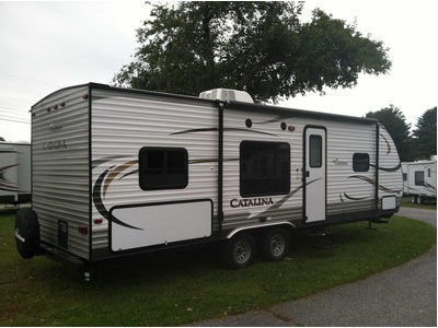 2014 Coachmen 273BH Outside Kitchen