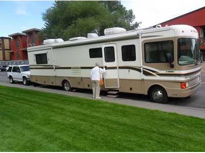 1999 36� Fleetwood Bounder M34V w/slide