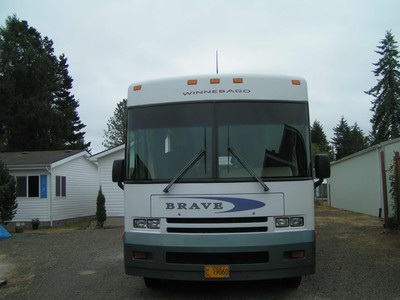 WINNEBAGO BRAVE 2001