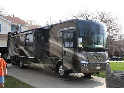 2008 Winnebago Tour WKR40TD 3 Slideouts