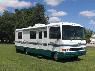 1995 32� Georgie Boy Cruise Master