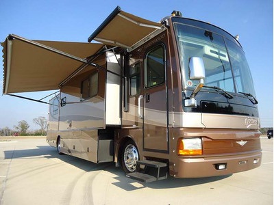2005 Fleetwood Discovery - PRICE $42,500