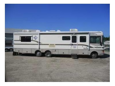 1997 Fleetwood Bounder motor home