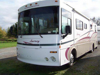 2000 36� Winnebago Journey w/slide