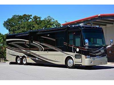 2009 42� Tiffin Phaeton w/4 slides