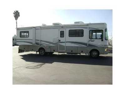 2002 FLEETWOOD FLAIR 31A, PRICE: $39,950