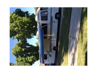 1998 Ford Four Wind Hurricane $22,000