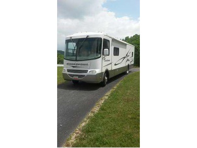 2003 29� Coachmen Rendezvous w/2 slides