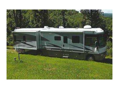 2005 35� Itasca Suncruiser w/2 slides