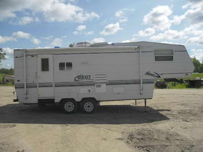 2001 Keystone Horney 255L
