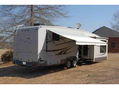 2011 36� Open Range Journeyer w/3 slides