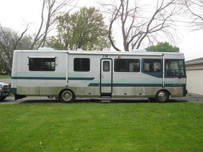 1995 36� Safari Sahara