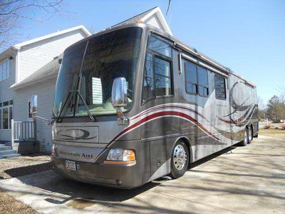 2006 43� Newmar Mountaire Aire 4301 w/ 2