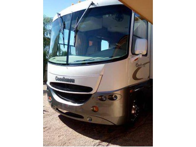 2002 36� Coachmen Aurora w/2 slides