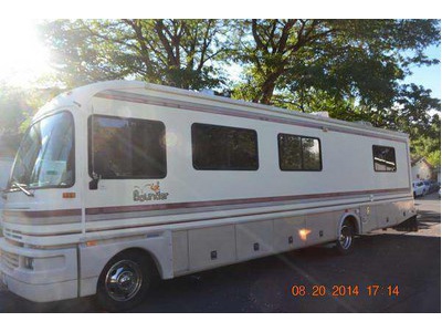 1995 34� Fleetwood Bounder