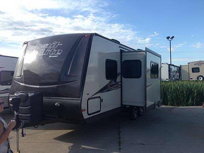 2014 26.6� R-Vision Trail-Lite 23RBS w/s