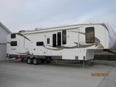 2011 41� Forest River Sandpiper Loft Tre