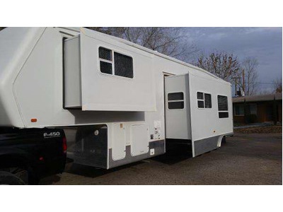 2006 40� Jayco Talon Toy Hauler w/2 slid