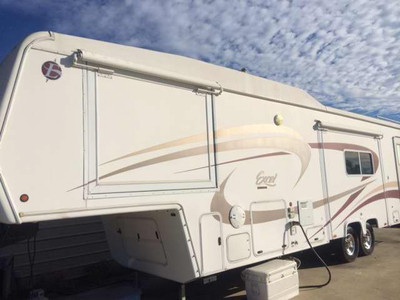 2007 35� Excel Limited L35 FLR w/3 slide