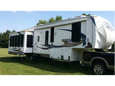 2012 39� Forest River Sandpiper w/3 slid