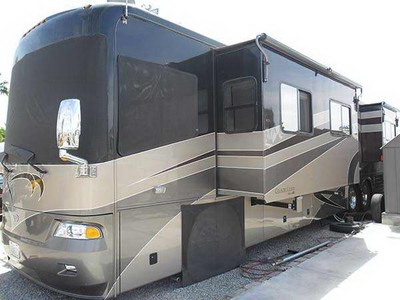 2005 40� Country Coach Allure w/3 slides