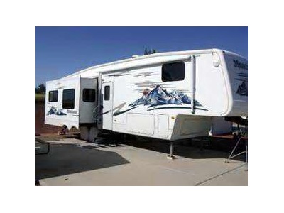 2006 Keystone Montana 3475 RL 5th Wheel
