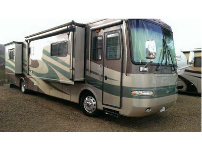 2005 40� Monaco Diplomat w/4 Slides