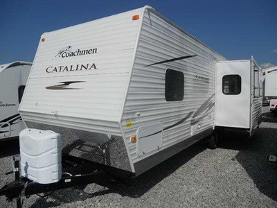 2010 30� Coachmen Catalina w/slide
