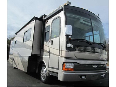 2005 Fleetwood Discovery 39S